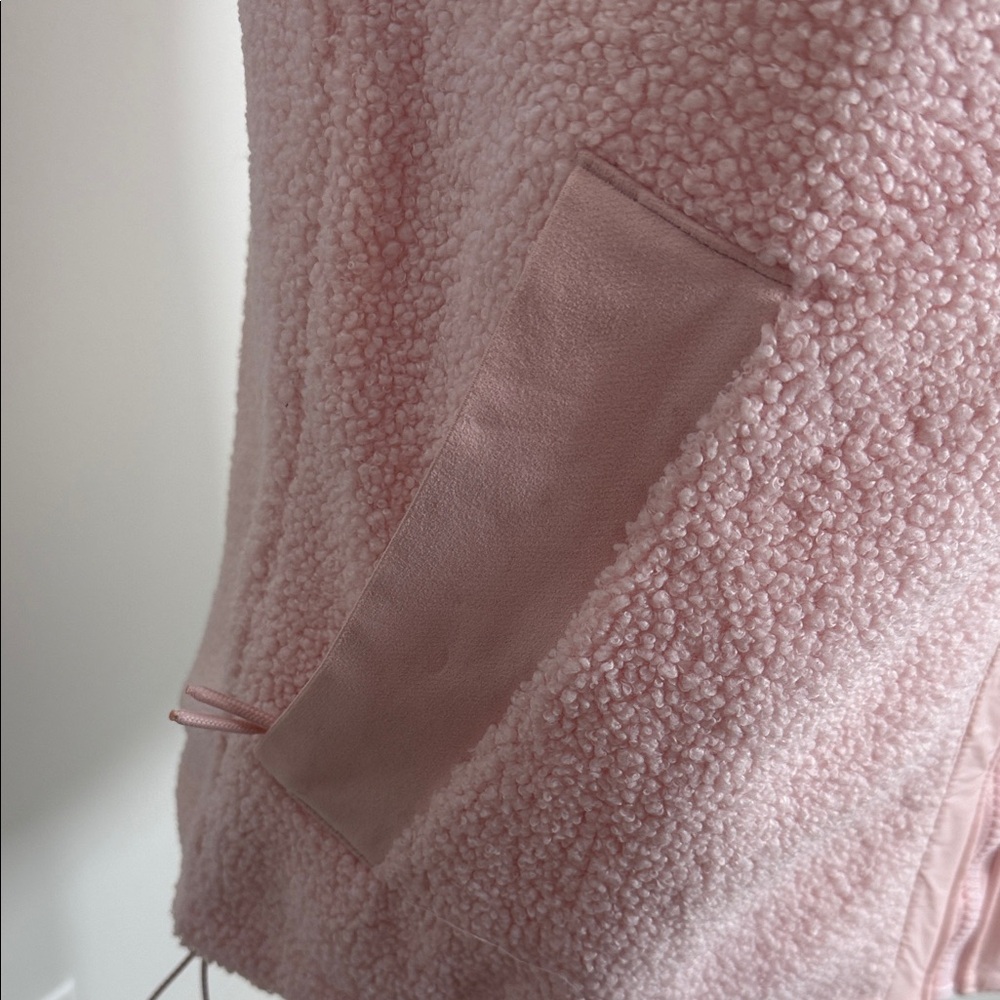 NEW w/TAGS Under Armour Light Pink Fleece Vest - Picture 6 of 9